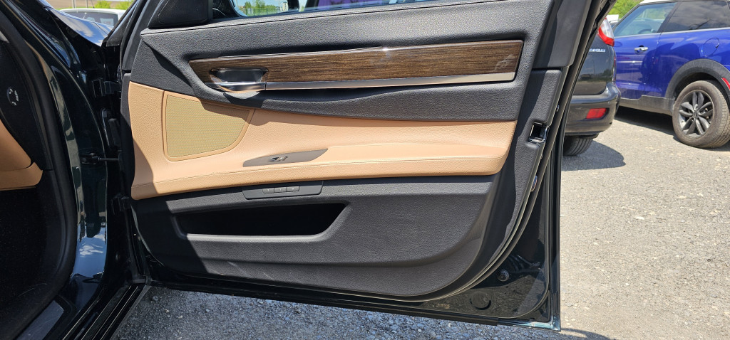 slider-img