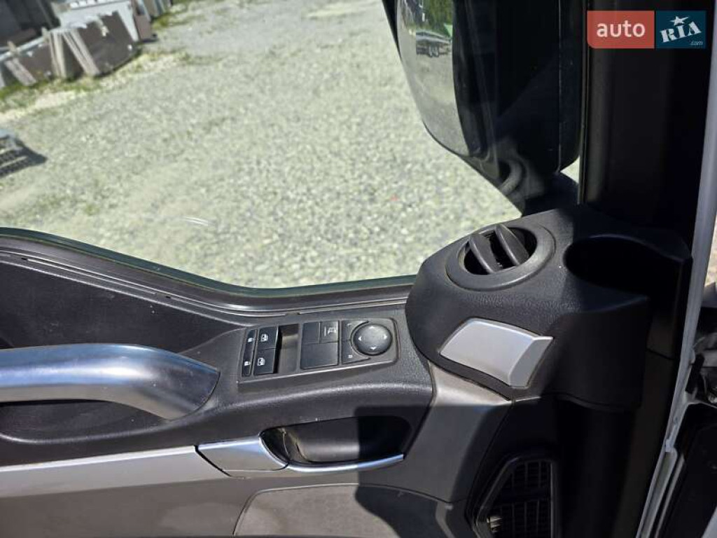 slider-img